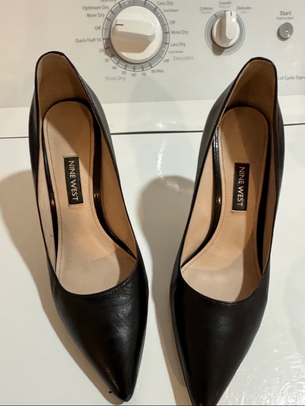 Nine West Black Pointed Toe Leather Pumps, size 6 1/2”, heels 4”